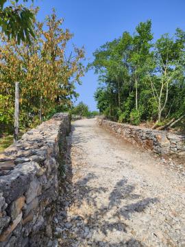 Kolesarska pot med Sežano in Komnom. Vir: ORA Krasa in Brkinov